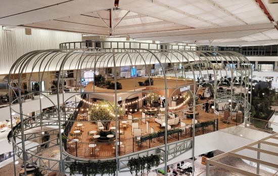 대형유통업의 온라인 투자 부담 by Peter 211220